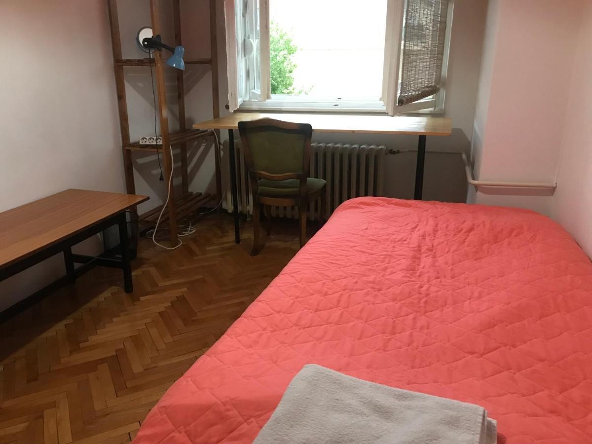 The Pioneers Home Skopje Buitenkant foto